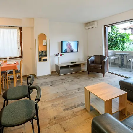 Bozena-porec Apartman *